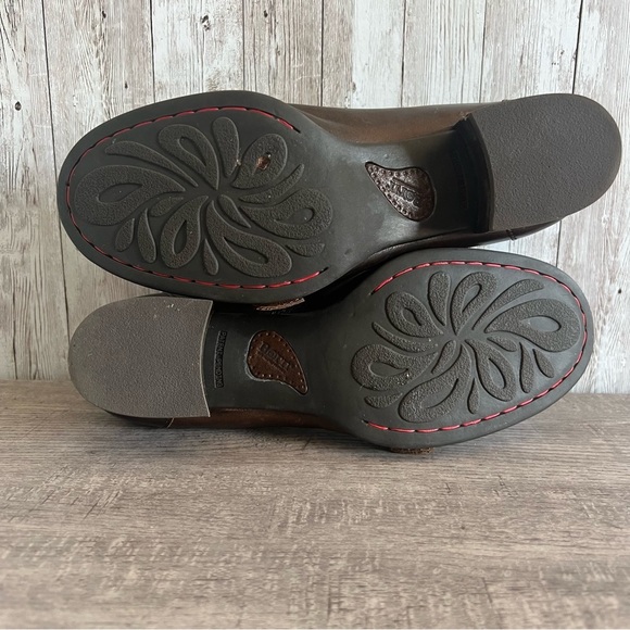 Born Classic Brown Heeled Loafers for Women 7 - Picture 6 of 7